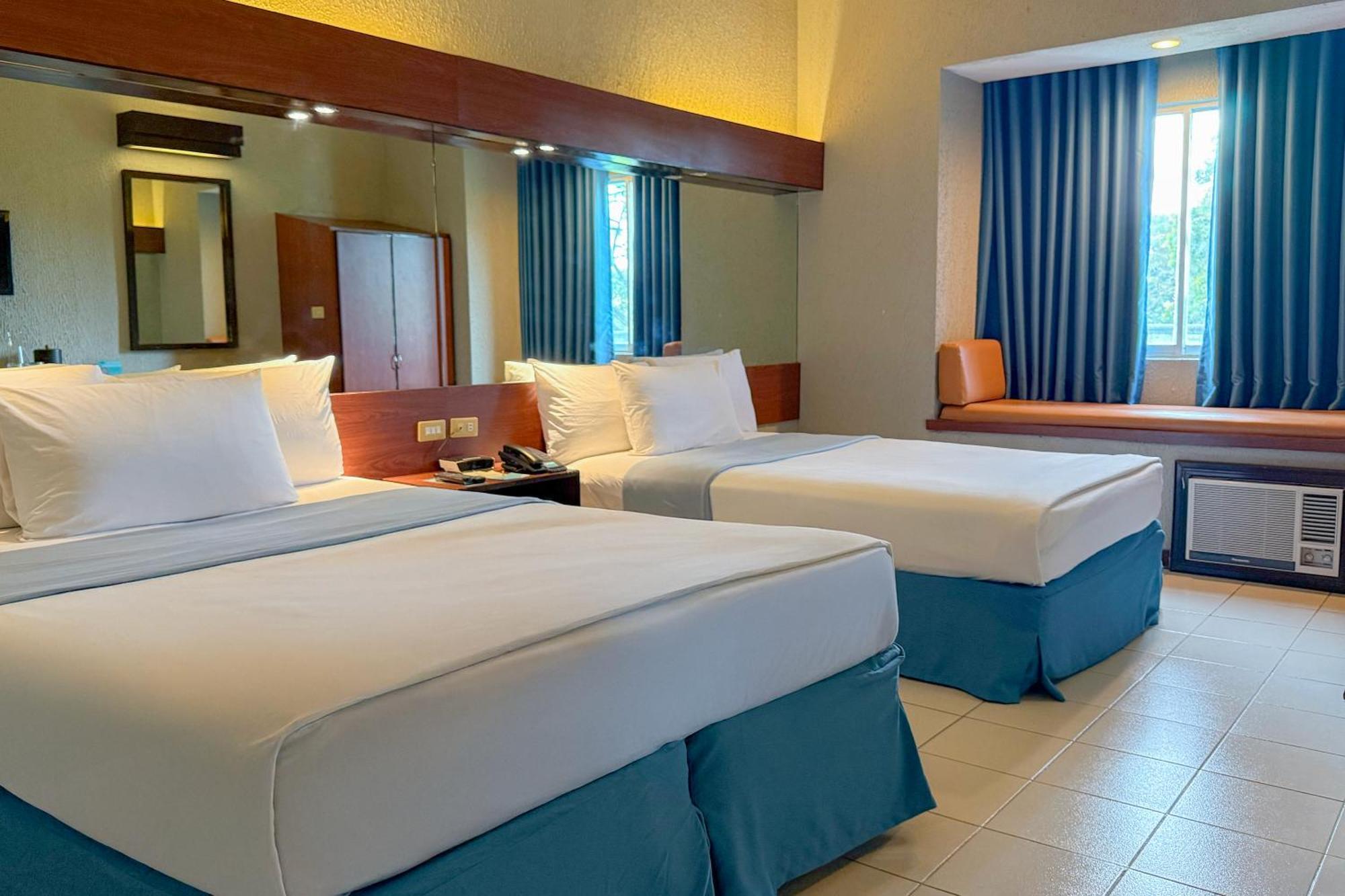 Microtel By Wyndham Eagle Ridge General Trias (Cavite) Exterior foto