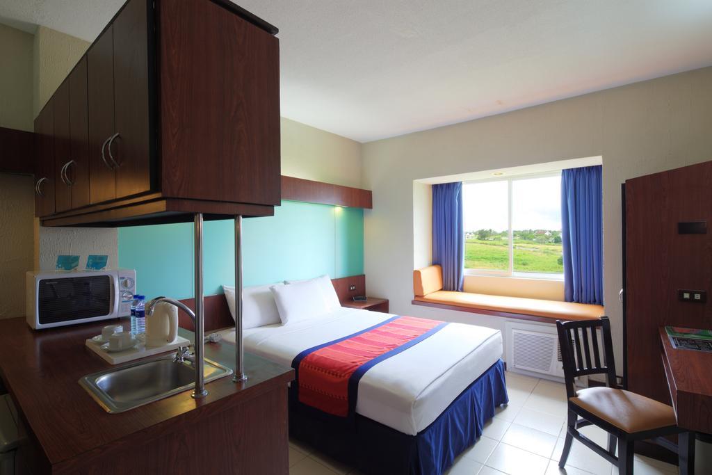 Microtel By Wyndham Eagle Ridge General Trias (Cavite) Exterior foto