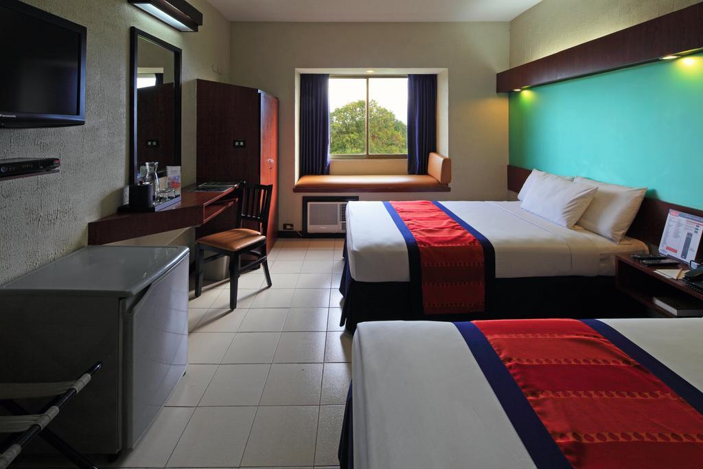 Microtel By Wyndham Eagle Ridge General Trias (Cavite) Exterior foto