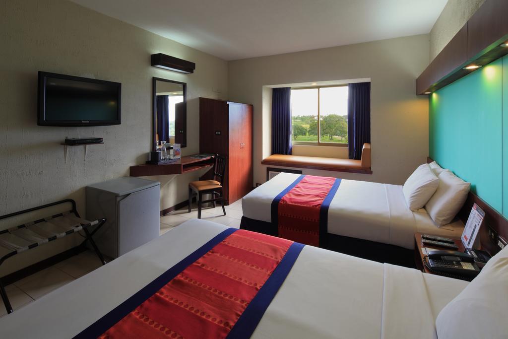 Microtel By Wyndham Eagle Ridge General Trias (Cavite) Exterior foto